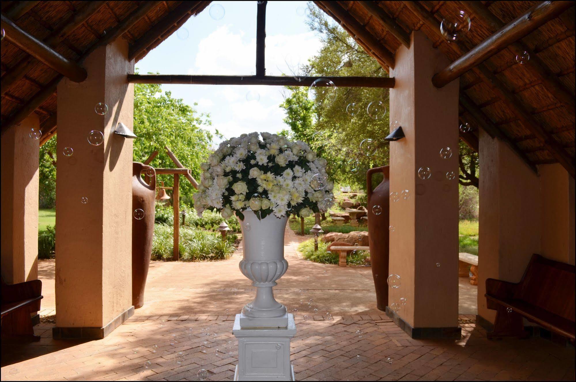 Bona Bona Game Lodge Wolmaranstad Eksteriør bilde