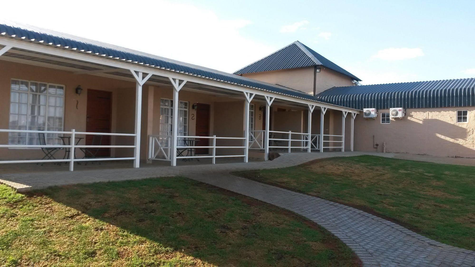Bona Bona Game Lodge Wolmaranstad Eksteriør bilde
